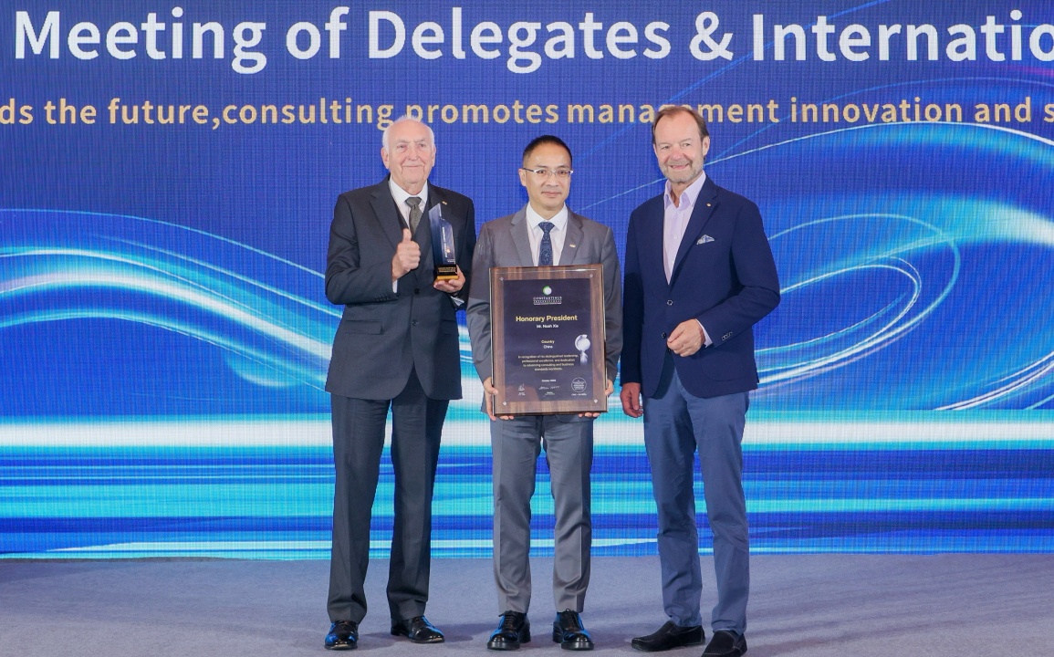 谢伟山荣膺「国际君士坦丁奖荣誉主席」